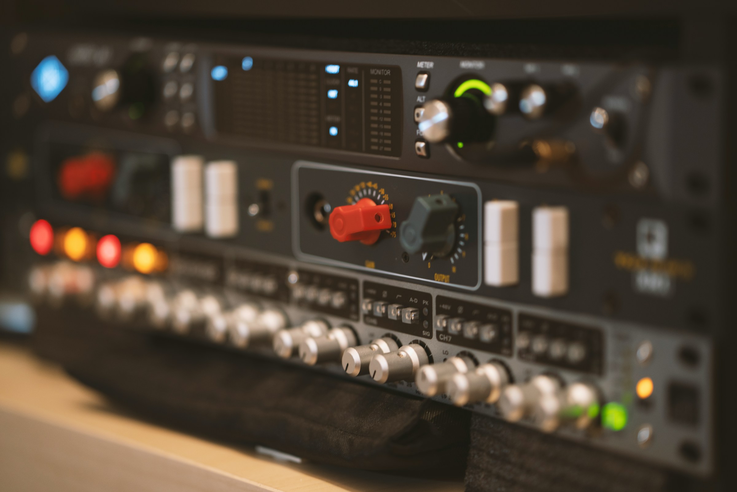 Amplifiers & Processors - Professional Audio-Visual Equipment